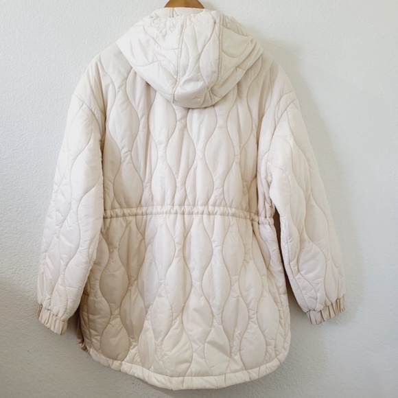 $280 Unworn Varley Caitlin Quilted Hooded Jacket in Whitecap Grey - Picture 9 of 11